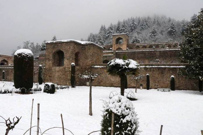 Kashmir's Pari Mahal, prince Dara Shikoh kashmir, Zabarwan mountain range in Srinagar, the story of kashmir's pari mahal,