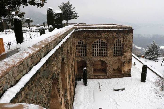 Kashmir's Pari Mahal, prince Dara Shikoh kashmir, Zabarwan mountain range in Srinagar, the story of kashmir's pari mahal,